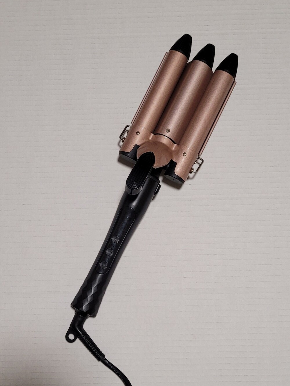 Triple Barrel Hair Waver